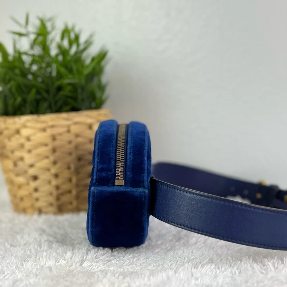 Gucci GG Marmont Matelasse Velvet Belt Bag - Picture 4 of 11